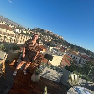 Meet your Posher, Caitlyn